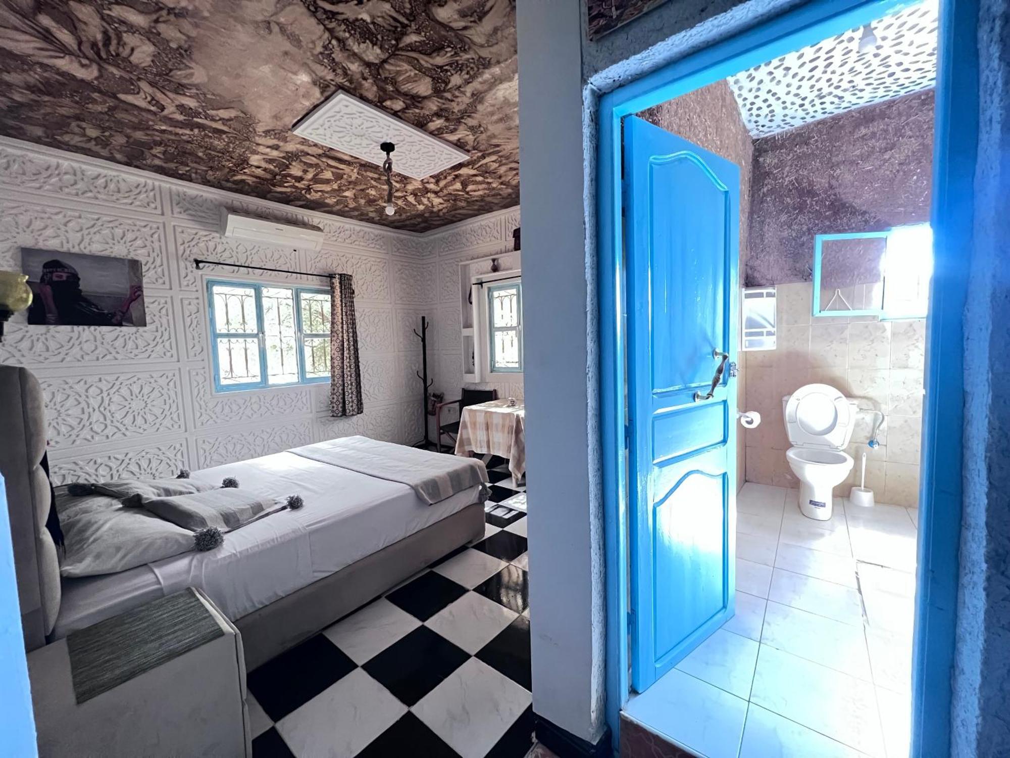 La Maison Traditionnelle Hotel Et Guesthouse Tafraout Exterior photo