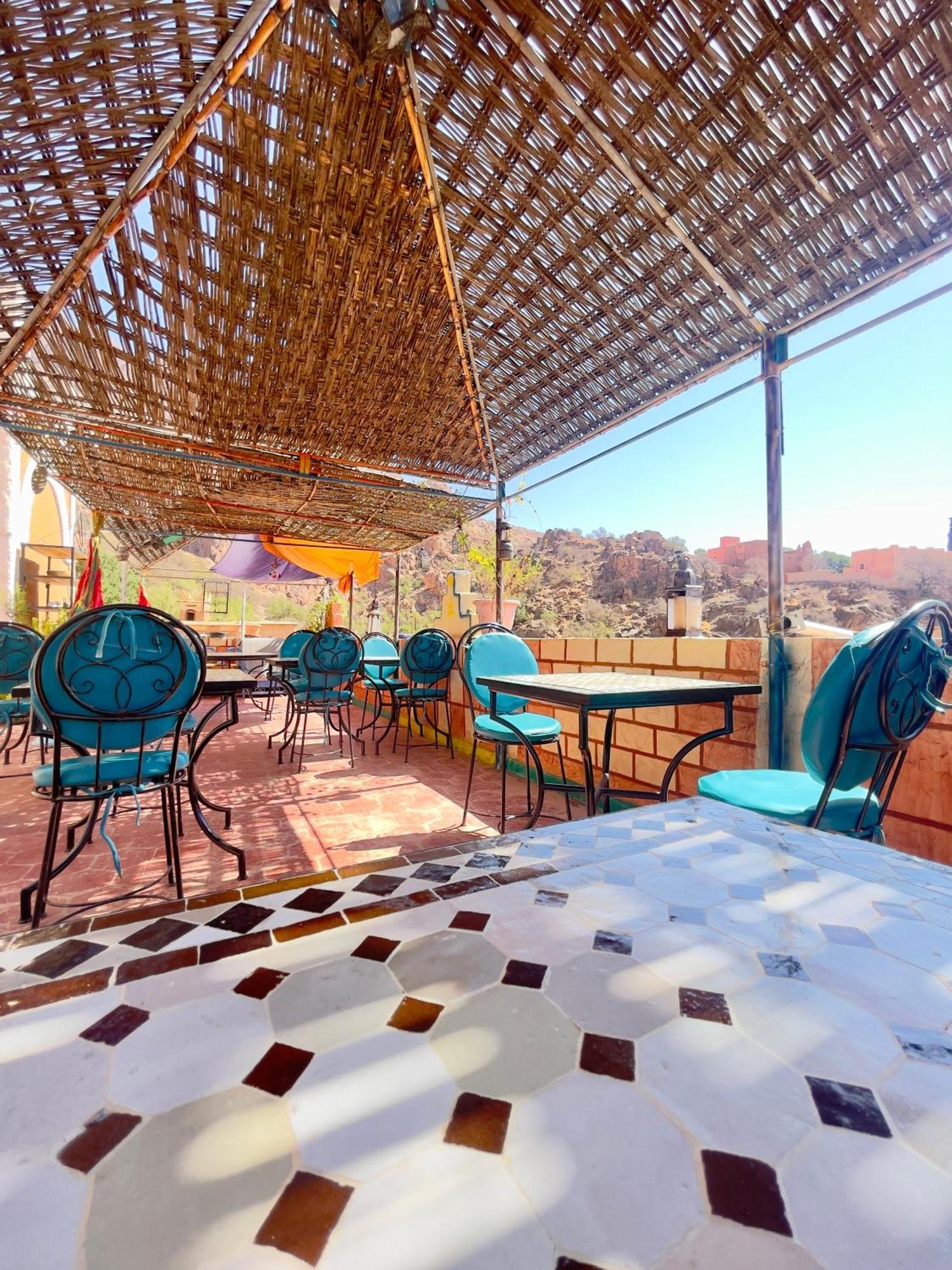 La Maison Traditionnelle Hotel Et Guesthouse Tafraout Exterior photo